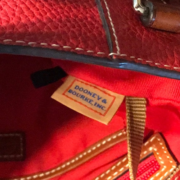 Stunning Dooney and Burke red tote handbag - Picture 11 of 16